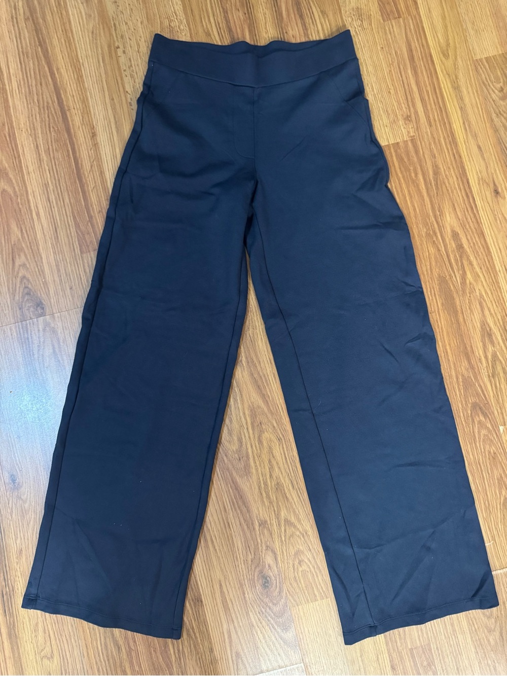 Quince Ultra-Stretch Ponte Wide Leg Pants – Size Small – NWOT